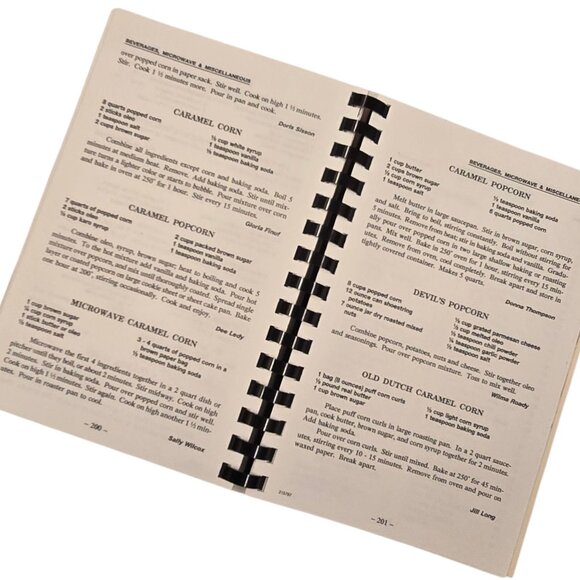 Soroptimist International Of Winfield KS Sharing Our Best Cookbook 1990s - Picture 9 of 15